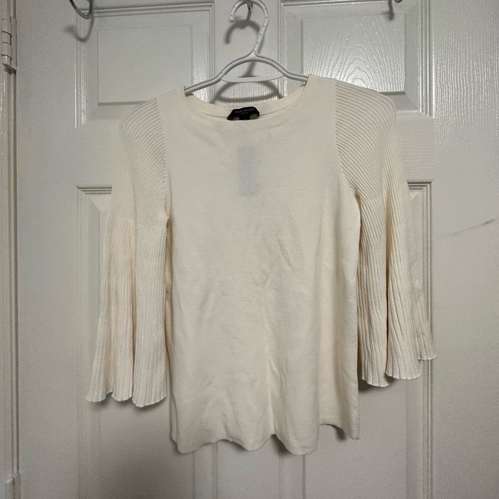 Ann Taylor white top with pleated sleeves